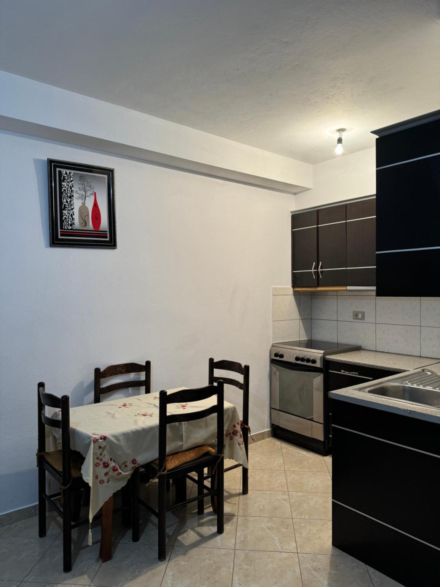 Melita Apartments 卡萨米尔 外观 照片