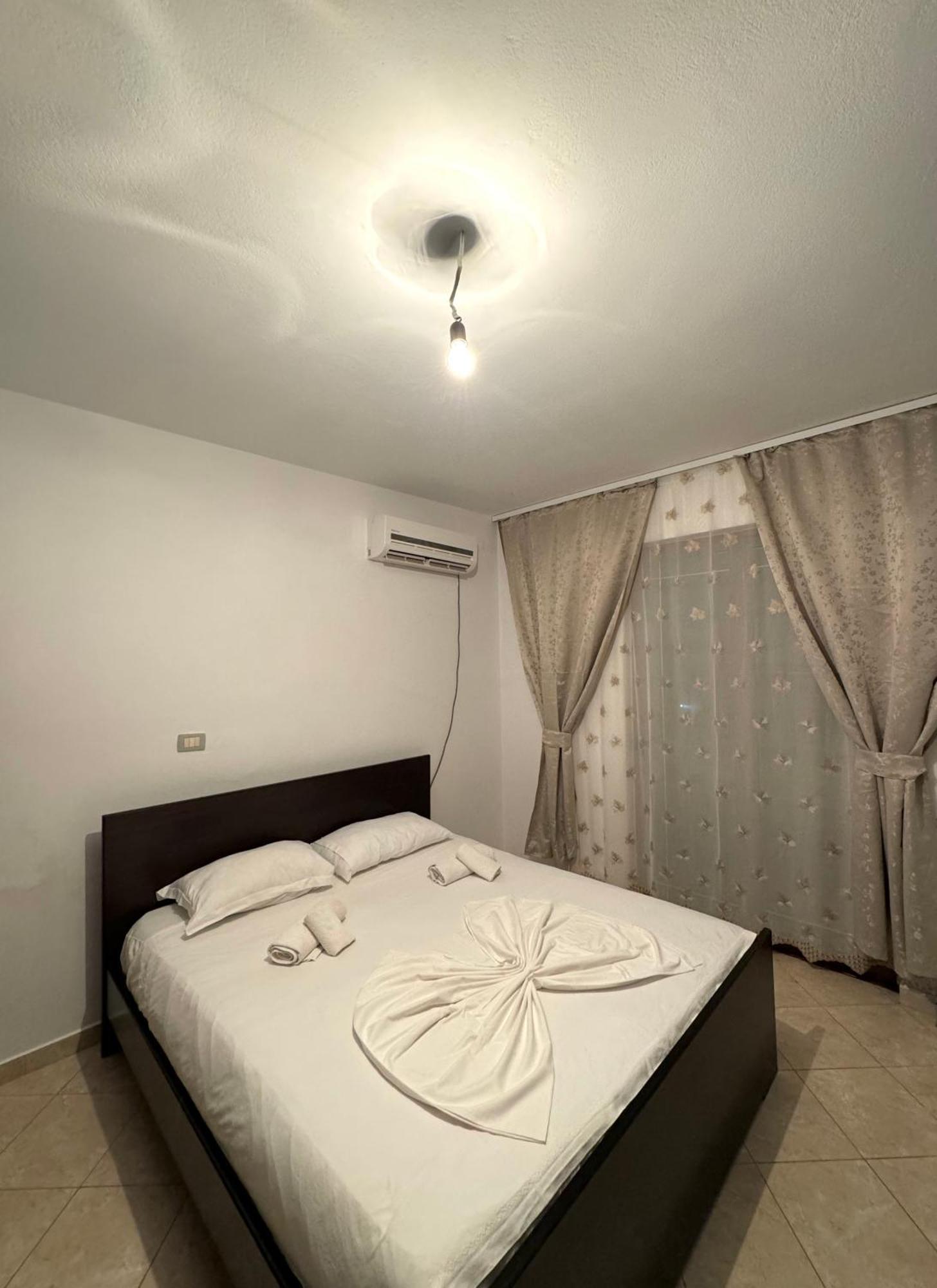 Melita Apartments 卡萨米尔 外观 照片